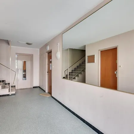 Budget Apart With Balcony Near Paris Appartement