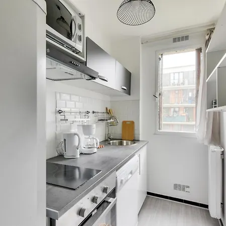 Budget Apart With Balcony Near Paris Appartement Bondy