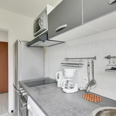 Budget Apart With Balcony Near Paris Appartement Bondy