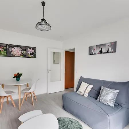 Budget Apart With Balcony Near Paris Appartement *
